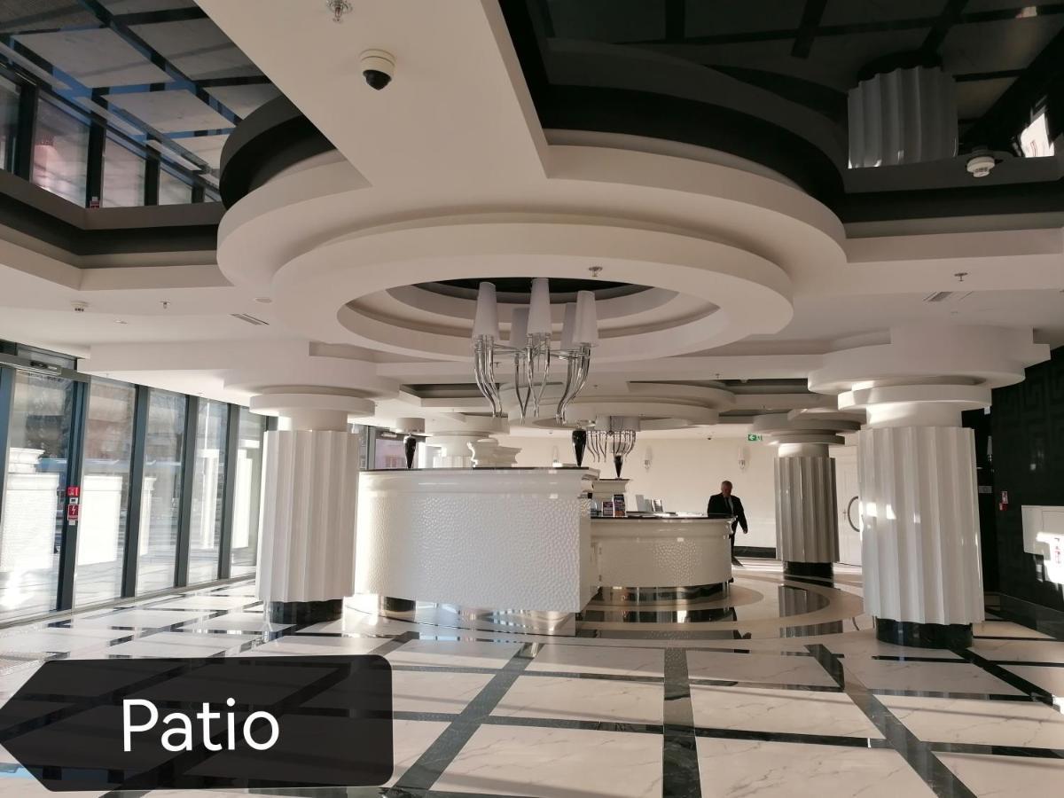 Szczecin Hanza Tower Apartment-Basen Exterior photo